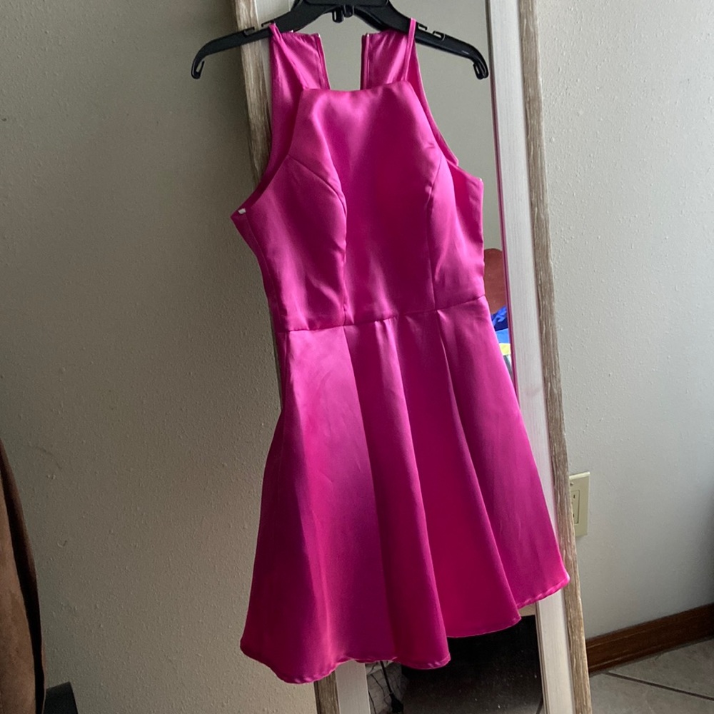 Short hot pink dress with pockets size 7/8